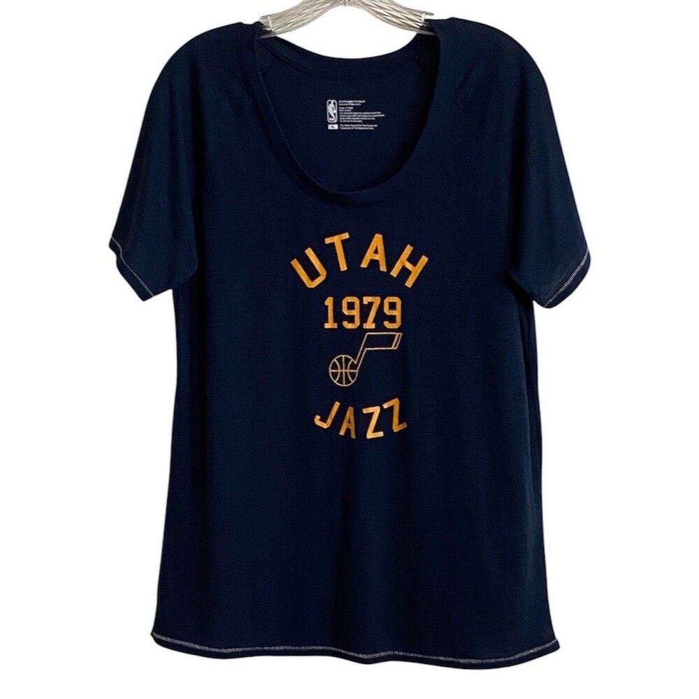Vintage Women’s NBA Utah Jazz 1979 T-shirt Size XL Navy Blue Burnout